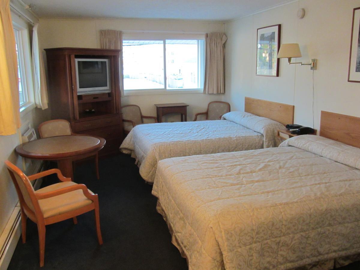 Motel Dolphin 2*